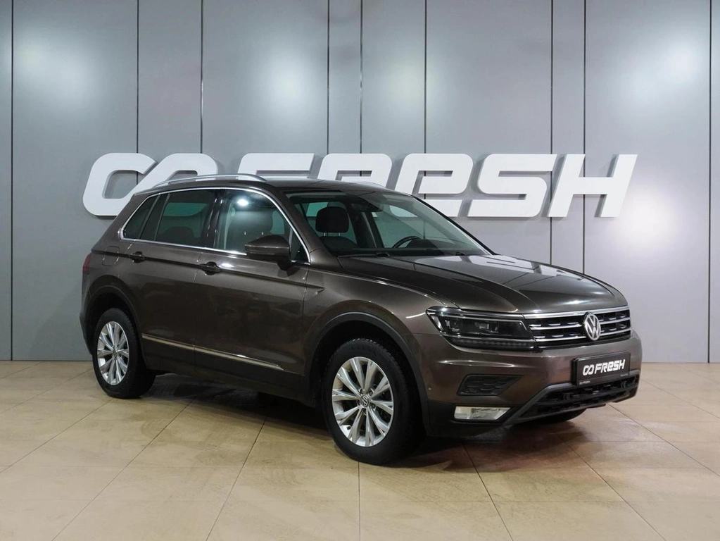 Внедорожник Volkswagen Tiguan 2016 года, 2449000 рублей, Воронеж