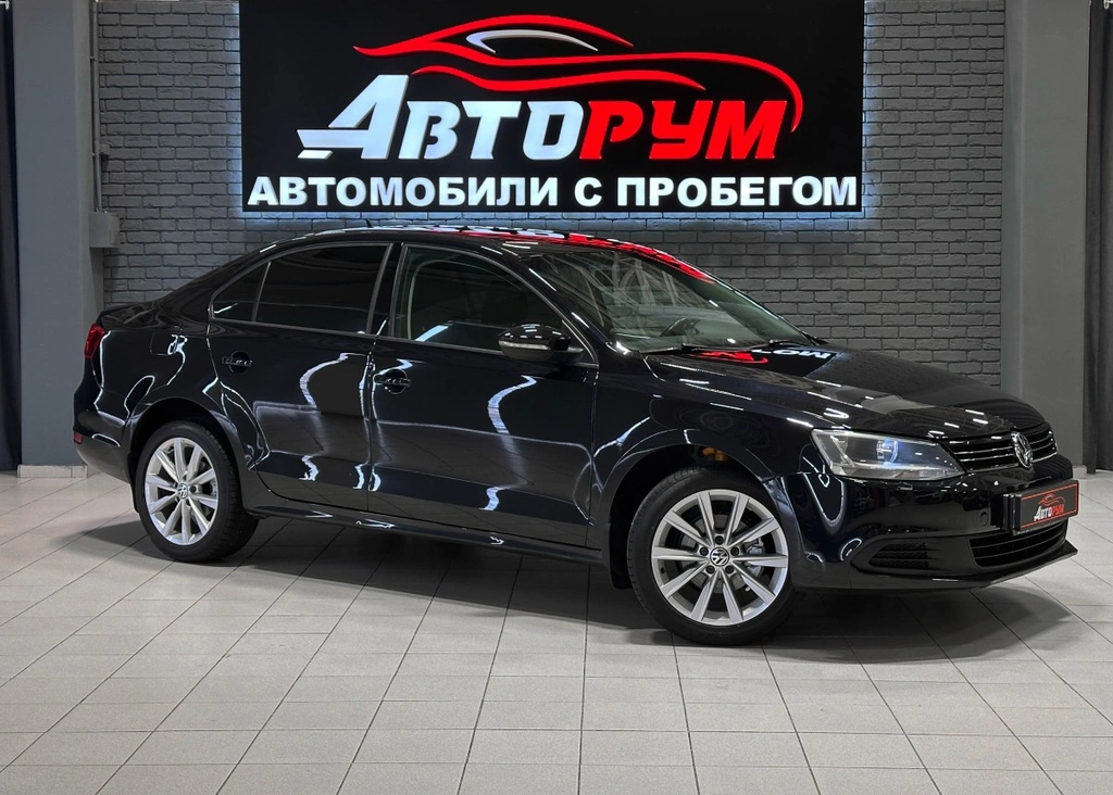 Седан Volkswagen Jetta 2012 года, 890000 рублей, Красноярск