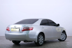 Седан Toyota Camry 2006 года, 1199000 рублей, Омск