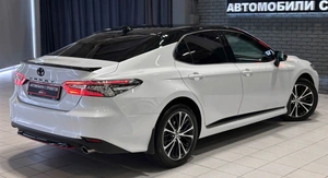 Седан Toyota Camry 2021 года, 2770000 рублей, Красноярск