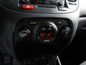 Седан Kia Rio 2009 года, 499000 рублей, Воронеж