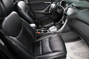 Седан Hyundai Avante 2011 года, 969000 рублей, Сургут