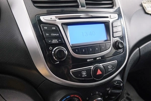 Седан Hyundai Solaris 2011 года, 849000 рублей, Красноярск