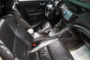 Седан Honda Accord 2012 года, 1299000 рублей, Сургут