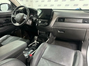 Внедорожник Mitsubishi Outlander 2017 года, 2290000 рублей, Красноярск