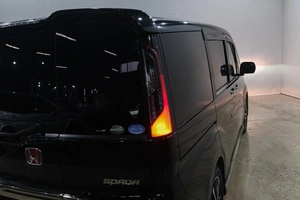 Минивэн Honda Stepwgn 2016 года, 1829000 рублей, Новокузнецк