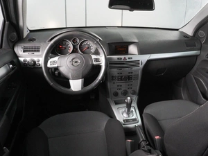 Хетчбэк Opel Astra 2011 года, 619000 рублей, Минеральные Воды