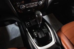 Внедорожник Nissan X-Trail 2015 года, 1869000 рублей, Сургут