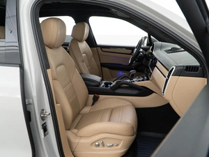 Внедорожник Porsche Cayenne GTS 2021 года, 12598999 рублей, Москва