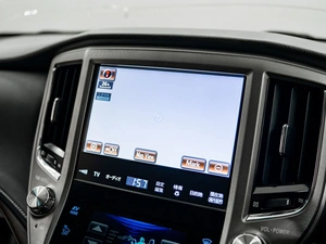 Седан Toyota Crown 2014 года, 2000000 рублей, Красноярск