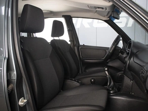 Внедорожник Chevrolet Niva 2016 года, 740000 рублей, Омск