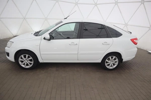 Лифтбек ВАЗ (LADA) Granta 2017 года, 640000 рублей, Орёл