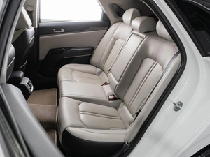 Седан Kia K5 2020 года, 2385000 рублей, Тюмень