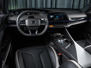 Лифтбек Changan UNI-V 2024 года, 2390000 рублей, Волгоград