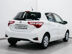 Хетчбэк Toyota Vitz 2019 года, 1050000 рублей, Красноярск