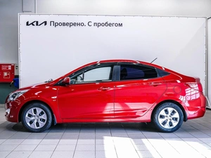 Седан Hyundai Solaris 2015 года, 915000 рублей, Красноярск