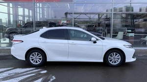 Седан Toyota Camry 2019 года, 2845000 рублей, Солонцы
