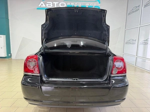 Универсал Toyota Avensis 2006 года, 759000 рублей, Красноярск