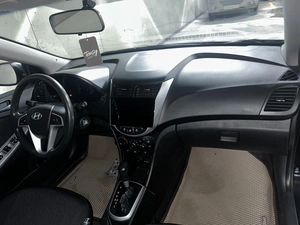 Седан Hyundai Solaris 2013 года, 775000 рублей, Красноярск