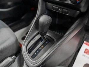 Хетчбэк Toyota Yaris 2021 года, 1290000 рублей, Красноярск