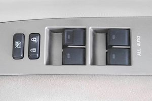 Минивэн Toyota Estima 2011 года, 659000 рублей, Кемерово