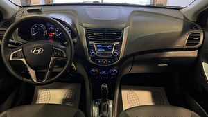 Хетчбэк Hyundai Solaris 2015 года, 999000 рублей, Красноярск