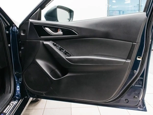 Хетчбэк Mazda Axela 2015 года, 1189000 рублей, Красноярск