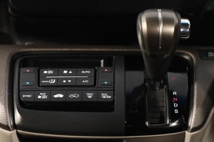 Минивэн Honda Stepwgn 2016 года, 1689000 рублей, Новосибирск