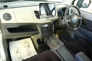 Хетчбэк Suzuki Wagon R 2015 года, 619000 рублей, Омск