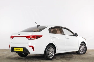 Седан Kia Rio 2019 года, 1479000 рублей, Тюмень