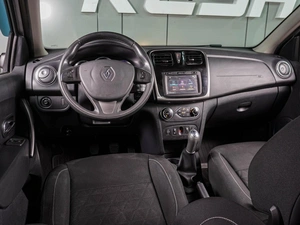 Хетчбэк Renault Sandero 2017 года, 1039000 рублей, Воронеж