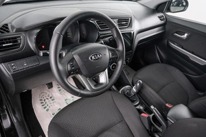 Седан Kia Rio 2014 года, 799000 рублей, Красноярск