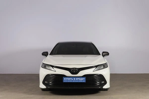 Седан Toyota Camry 2019 года, 2599000 рублей, Новосибирск