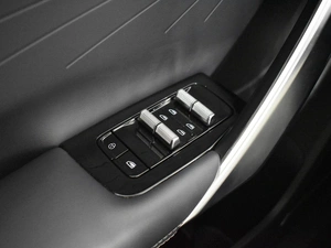 Внедорожник Geely Atlas 2023 года, 2693100 рублей, Казань