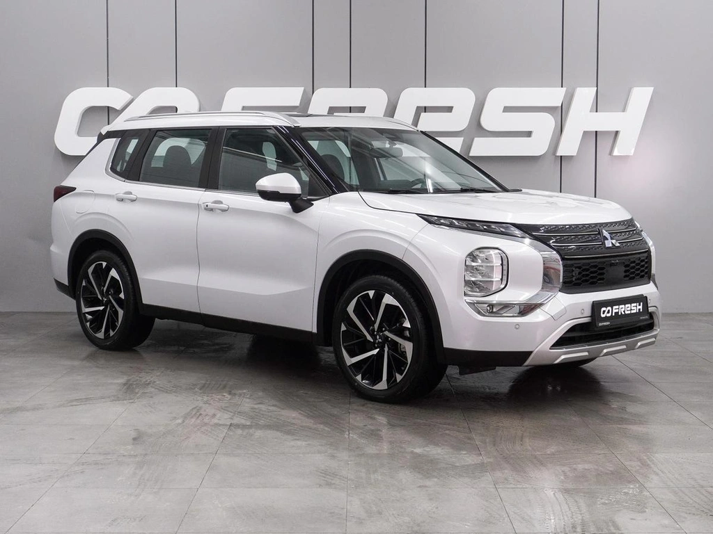 Внедорожник Mitsubishi Outlander 2022 года, 3819000 рублей, Воронеж