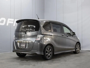 Минивэн Honda Freed 2011 года, 1030000 рублей, Омск