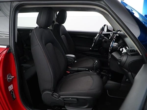 Хетчбэк MINI Cooper 2018 года, 1599077 рублей, Москва