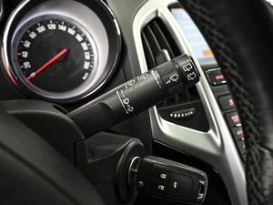 Хетчбэк Opel Astra GTC 2013 года, 1105000 рублей, Ставрополь