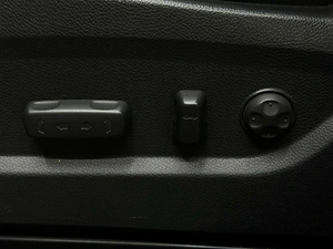 Внедорожник Hyundai Santa Fe 2015 года, 2197000 рублей, Красноярск