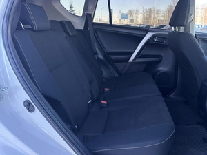 Внедорожник Toyota RAV4 2017 года, 2149000 рублей, Уфа