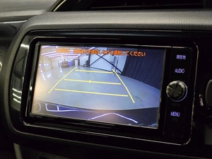 Хетчбэк Toyota Vitz 2018 года, 1089000 рублей, Красноярск