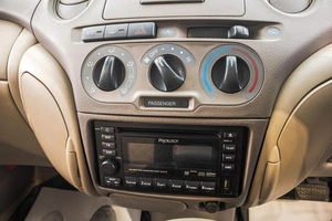 Седан Toyota Platz 2003 года, 489000 рублей, Барнаул