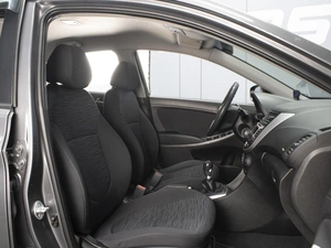 Седан Hyundai Solaris 2015 года, 770000 рублей, Омск