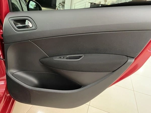 Хетчбэк Peugeot 308 2011 года, 527000 рублей, Солонцы
