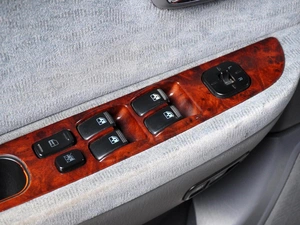 Седан Kia Magentis 2005 года, 705000 рублей, Красный Пахарь