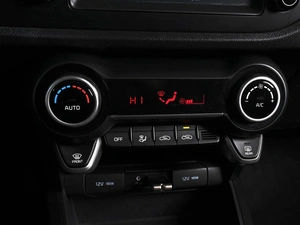 Хетчбэк Kia Rio X-Line 2018 года, 1659000 рублей, Аксай