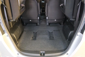 Минивэн Honda Freed 2012 года, 1199000 рублей, Омск