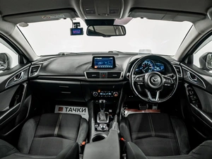Хетчбэк Mazda Axela 2017 года, 1590000 рублей, Красноярск