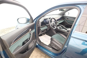 Седан Geely Monjaro 2023 года, 3699000 рублей, Обнинск
