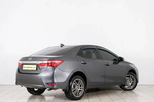 Седан Toyota Corolla 2018 года, 1749000 рублей, Красноярск